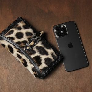 2021/12 手帳型スマホカバー【ヒョウ】