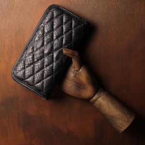 2022/12 キルティングファスナーウォレット ダイヤモンドパイソン