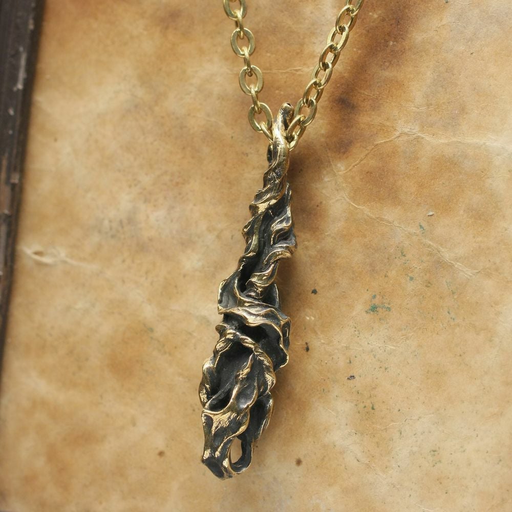 レザーブランドS'FACTORY BURNOUT ペンダントトップ ブラス（真鍮） メンズ アクセサリー ネックレス Animal Worship Silver